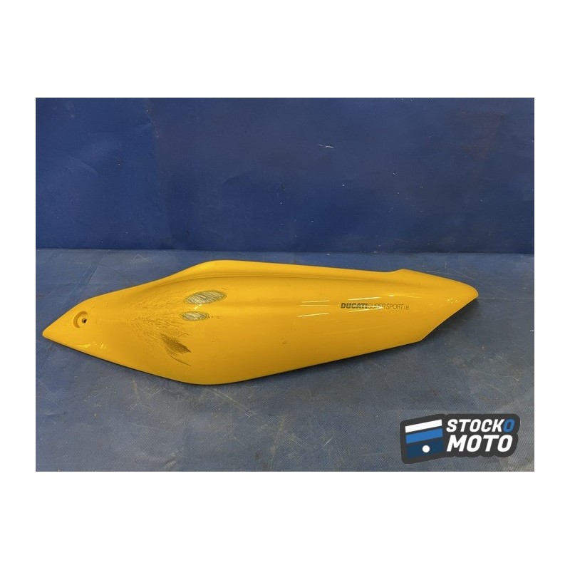 Coque arrière gauche jaune DUCATI super sportive 750 année 2000
 