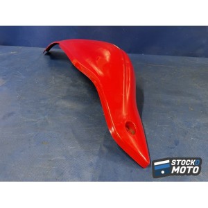 Coque arrière gauche rouge DUCATI super sportive 750 année 2000
La coque arrière est grattée.
 