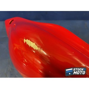 Coque arrière gauche rouge DUCATI super sportive 750 année 2000
La coque arrière est grattée.
 
