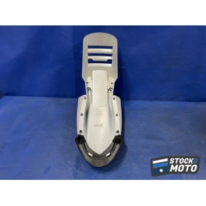 Garde-boue avant noir moto guzzi adventure 850 V85 de 2020
ref: DIS.2B005327

 