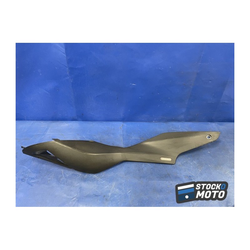 Cache sous selle droit APRILIA 1000 RSV
ref: DIS.106197
 