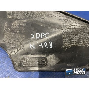 Cache sous selle droit APRILIA 1000 RSV
ref: DIS.106197
 