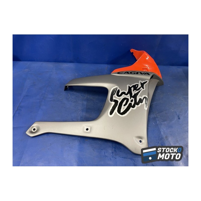 Flanc de carénage droit CAGIVA 125 supercity
ref: 8A00-69639
 