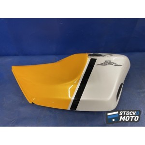 Cache réservoir gauche MOTO GUZZI V85TT 2019-2020 ref : DIS.2.B005465 
