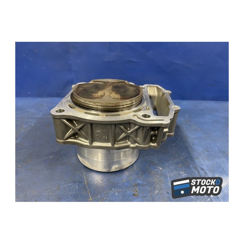 Cylindre piston arriere 