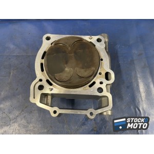 Cylindre piston avant 