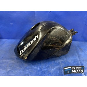 Réservoir triumph 675 street triple de 2007 à 2012. 