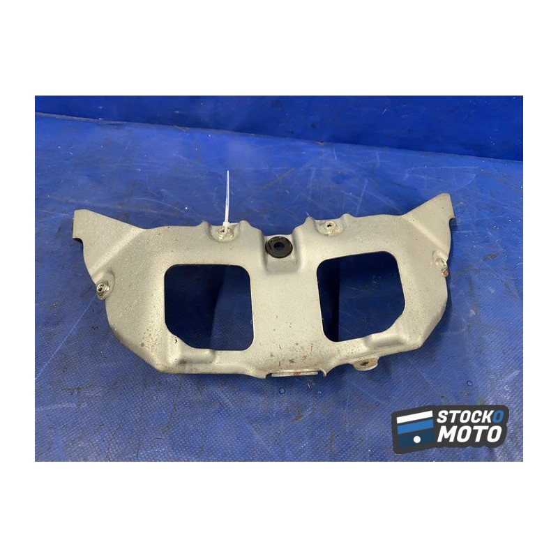 n°3.3 : Support de plastique avant de réservoir SUZUKI GSXR 600 de 2006 à 2007 