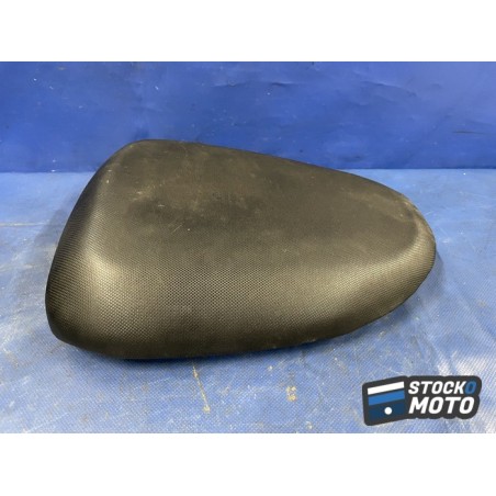 Selle passager SUZUKI 650 SV de 1999 à 2002.
 