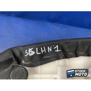 Selle passager SUZUKI 650 SV de 1999 à 2002.
 