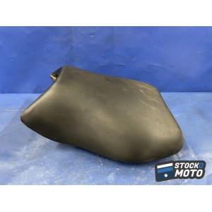 Selle pilote SUZUKI 650 SV de 1999 à 2002.
 