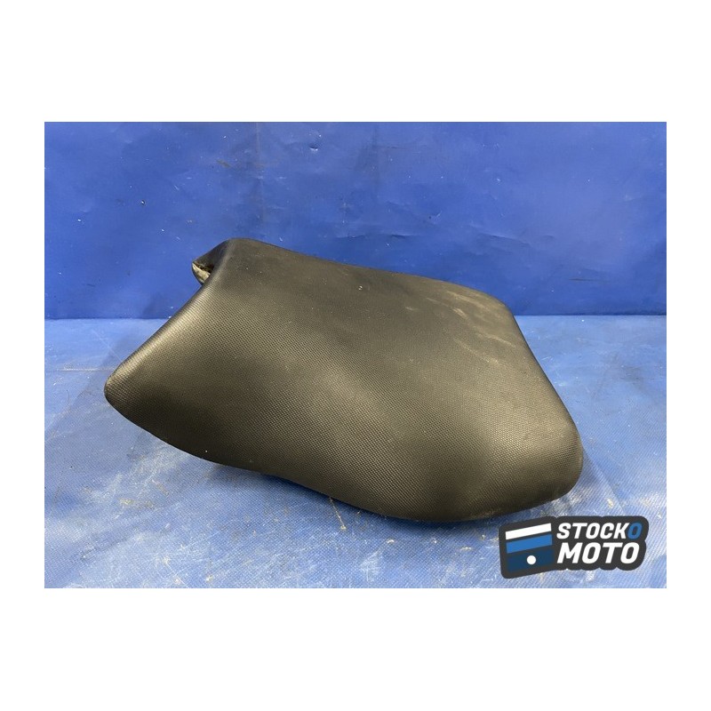 Selle pilote SUZUKI 650 SV de 1999 à 2002.
 