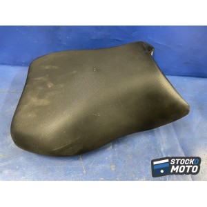 Selle pilote SUZUKI 650 SV de 1999 à 2002.
 