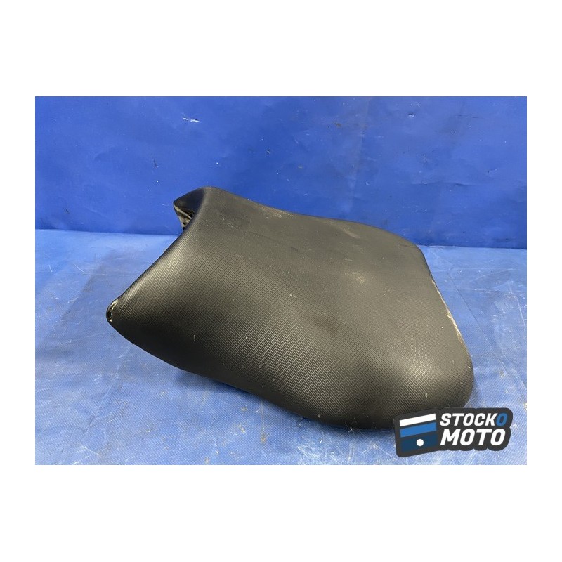 Selle pilote SUZUKI 650 SV de 1999 à 2002.
 