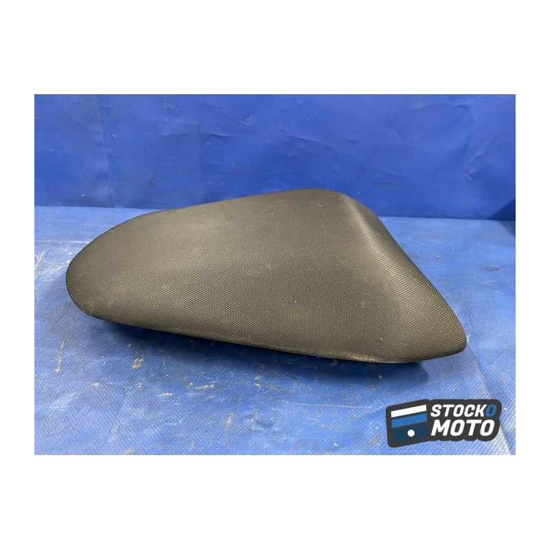 Selle passager KAWASAKI ER6 de 2013.
 