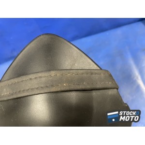 Selle passager APRILIA RSV4.
 