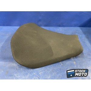 SSLH n°13 N° 13 : Selle pilote MV AGUSTA F3.
Réf : B5 884.
La selle présente de légères traces du au stockage. 
