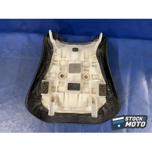 Selle pilote SUZUKI SV650 de 2003 à 2008.
 