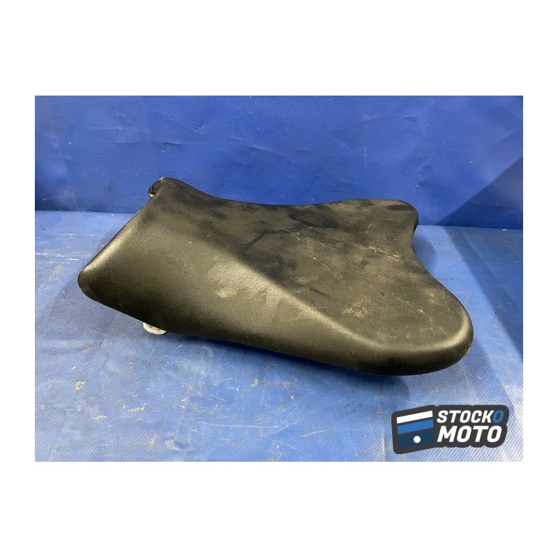 Selle pilote SUZUKI GSXR 600 de 2010.
 