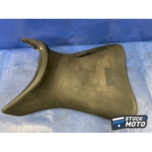 Selle pilote BUELL 1125 CR de 2009 à 2010 M0090-02A8.
 