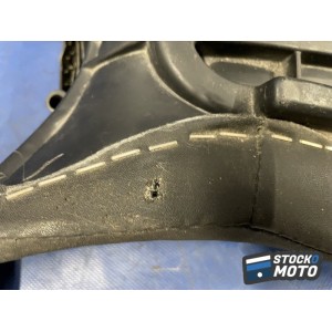 Selle pilote BUELL 1125 CR de 2009 à 2010 M0090-02A8.
 