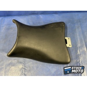 Selle pilote SUZUKI GSX 1250 FA de 2011.
 