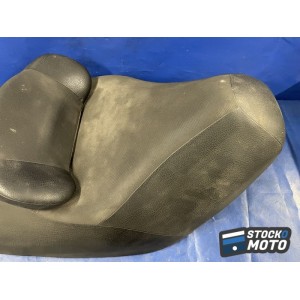 Selle scooter biplace SUZUKI 650 Burgman Executive de 2007.
 