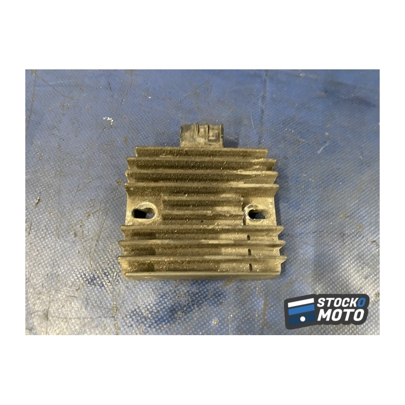 Regulateur de tension Kawasaki Z-750 de 2007 à 2012.