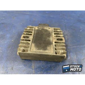 Regulateur de tension Kawasaki Z-750 de 2007 à 2012.