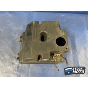 Plastique sur moteur n°1 