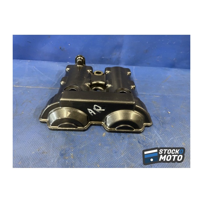 Cache culbuteur arriere 