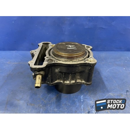 Cylindre piston avant 