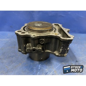 Cylindre piston avant 