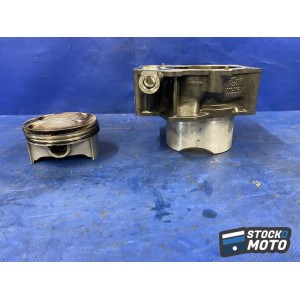 Cylindre piston avant 