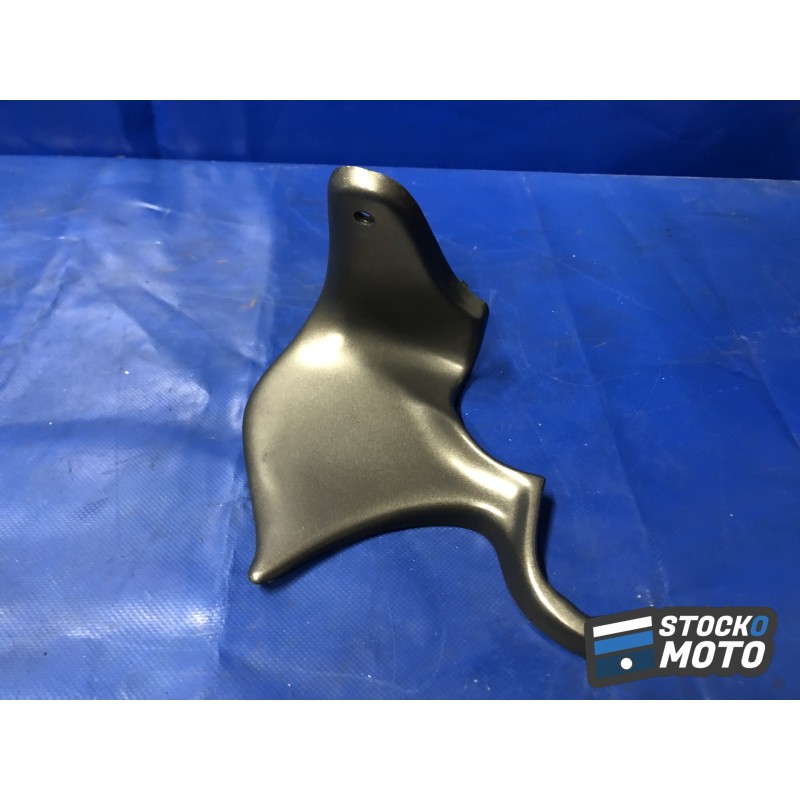Cache plastique avant gauche DUCATI SPORT TOURING ST2 de 1997 à 2003.