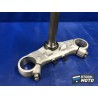 Te de fourche inférieur n°1 HONDA 1300 PAN EUROPEAN de 2002 à 2007. 
